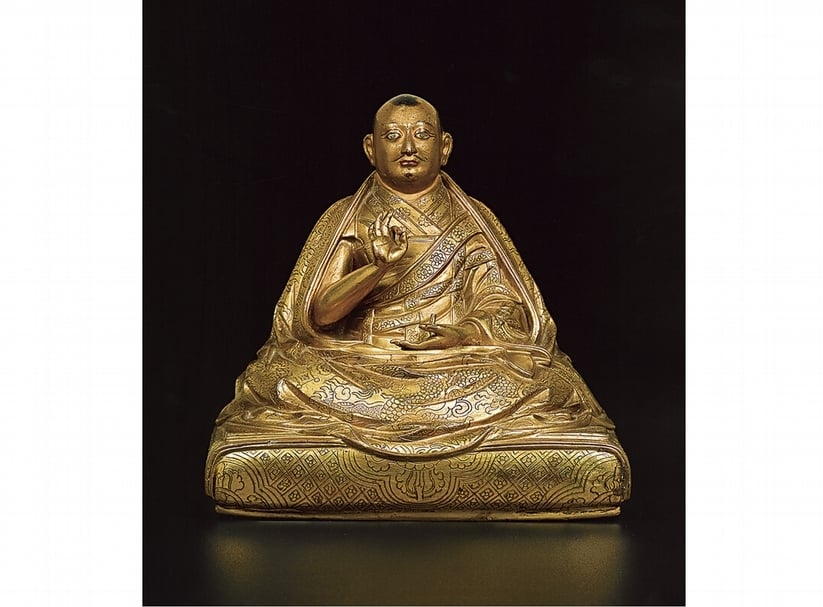 蘇富比「中國藝術珍品」編號161的18世紀〈藏傳銅鎏金第五世達賴喇嘛阿旺羅桑嘉措坐像〉，以預估低標約18倍左右的151萬美元售出。圖︱蘇富比