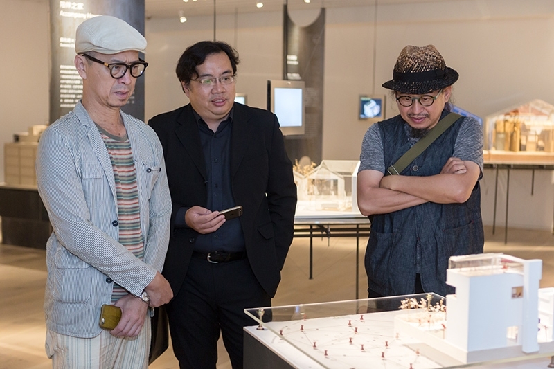 HOME 2025：想家計畫 策展人 阮慶岳(左起)、謝宗哲、詹偉雄。