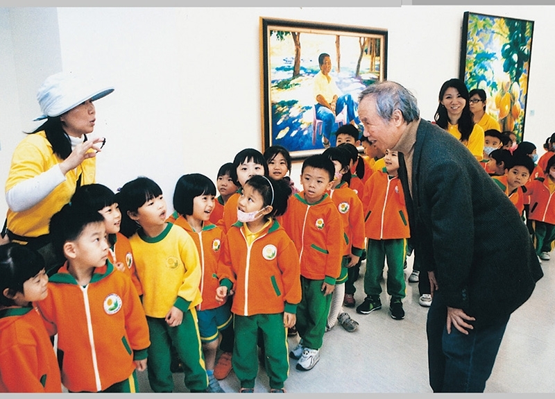 2013年「林惺嶽──台灣風土的魅力」個人回顧展樂見小朋友到來。