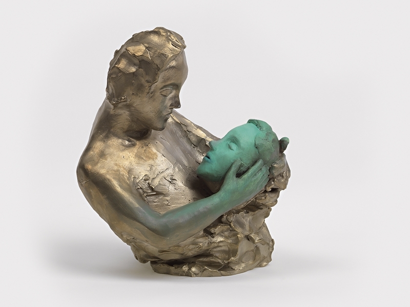 Urs Fischer｜Figure Holding a Green Head,2016,Ex.1AP/2+2AP Cast bronze,oil paint 27.3×23.8×19.1cm,Courtesy Massimo De Carlo,Milan/London/Hong Kong