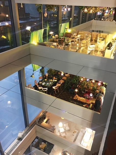 戈爾登（Samara Golden）作品展出一景。（攝影／謝伊琳）