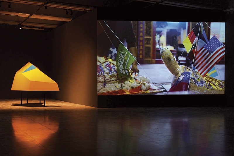 「紀凱淵：2017紀紐約個展」雙頻道錄像裝置。（台北市立美術館提供）
