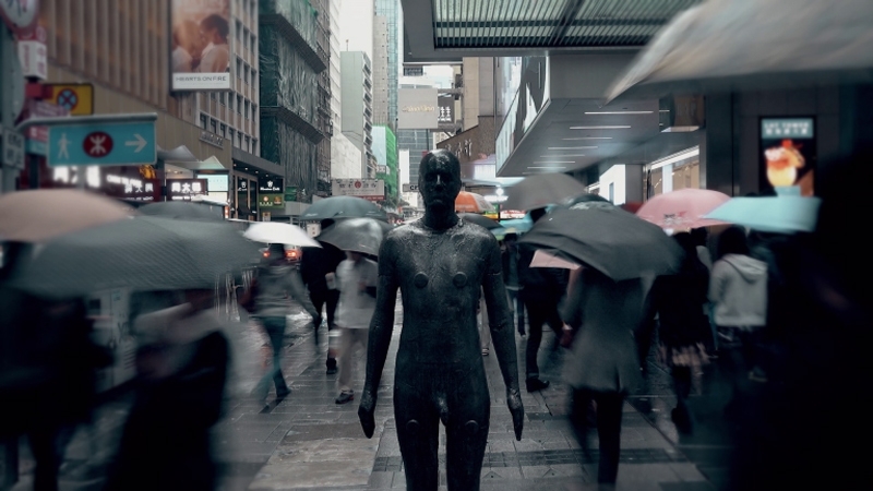 Antony Gormley，《視界 香港》。PHOTO/ 電影《一個人的收藏》