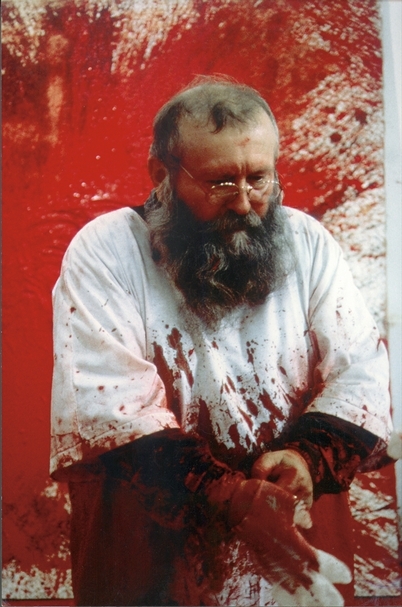尼敕（Hermann Nitsch）。圖／Hermann Nitsch and Dark Mofo