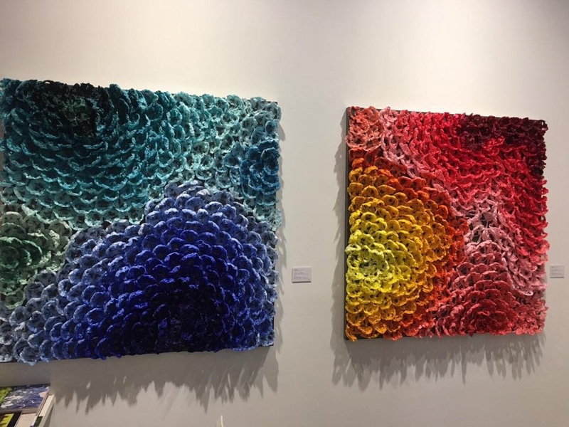 福爾摩沙國際藝術博覽會現場展出的藝術作品。