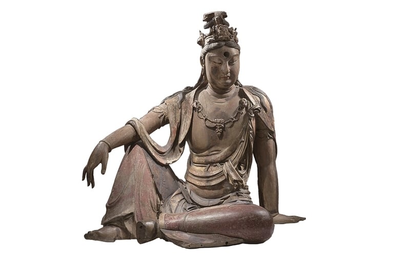 圖4-1 中國遼或金〈木雕水月觀音像〉，117×111×74公分，阿姆斯特丹國家博物館藏，AK-MAK-84。圖∣王靜靈