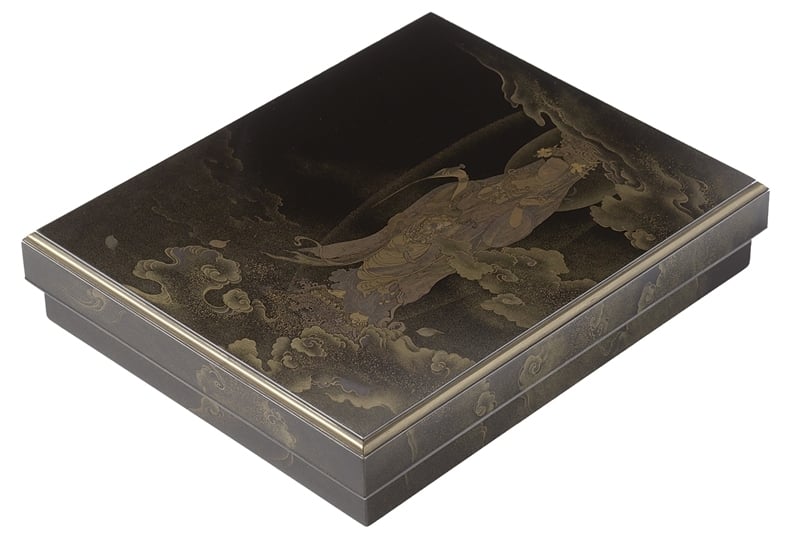 圖8 日本明治時代白山松哉〈蒔繪悲母觀音書箱〉，22.9×18.9×4公分，阿姆斯特丹國家博物館藏，AK-C-2012-13。圖∣王靜靈