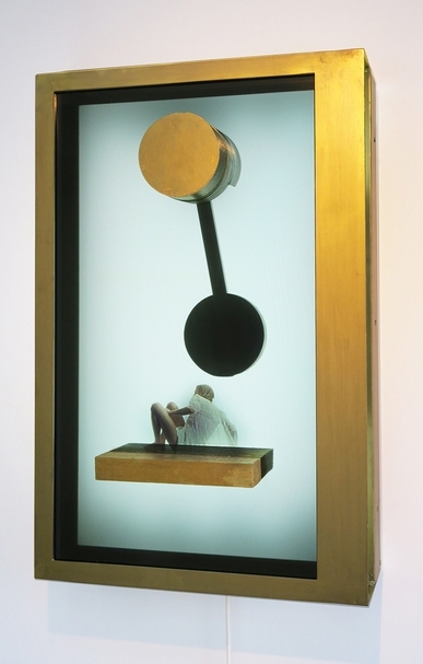 馬克《Clockwork》．LCD panel、iron．76×49.5×27 cm．2017。Ed.4/5 攝影：楊椀茹
