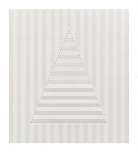 杭春暉《角度與灰色-10度》．紙本設色、木刻浮雕．129.5×116 cm．2017。圖片提供：北京亞洲藝術中心