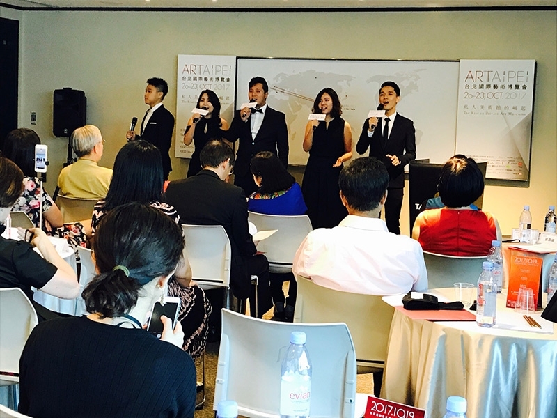 開場表演由碰！樂團領為今年台北藝博會揭開序幕。攝影：陳意華