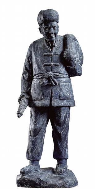 何明績《近鄉情怯》.鑄銅、雕塑.65×25×18 cm.1980年代。預估價:12至18萬港元。圖|中國嘉德(香港)