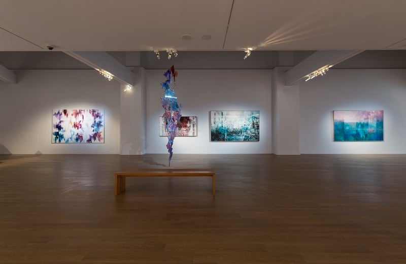 王建文「觀星者」個展現場。圖片提供：尊彩藝術中心