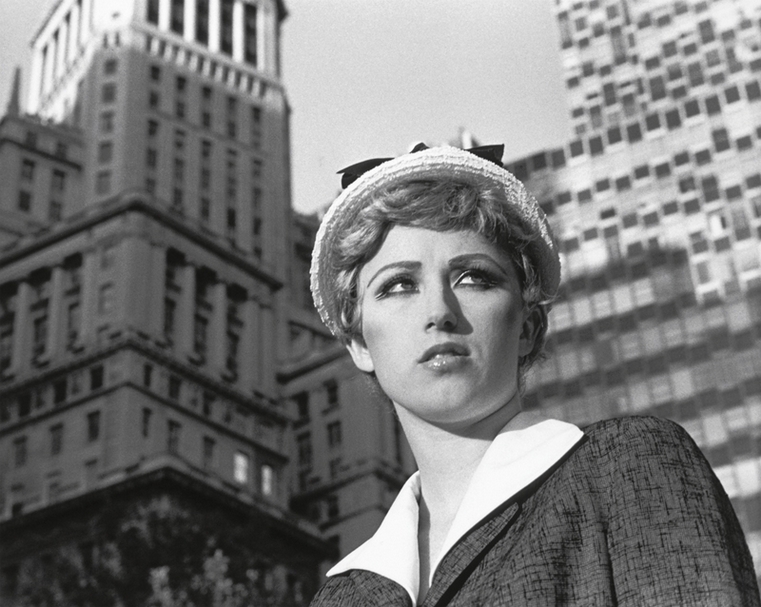 雪曼Cindy Sherman｜Untitled Film Still #21 Gelatin silver print 19.1x24.1cm 1978 Courtesy of MoMA