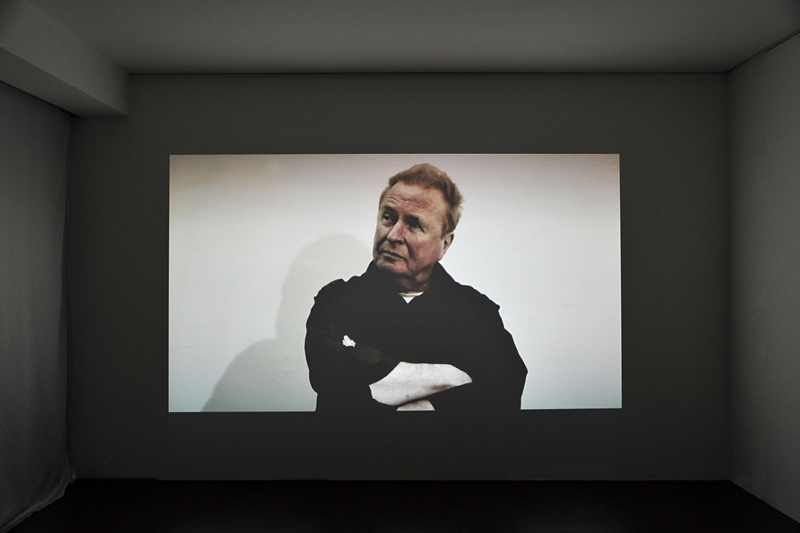 高俊宏∣兩個1984 單頻道有聲錄像 13''44" 2014 圖│高俊宏．亞洲當代藝術空間