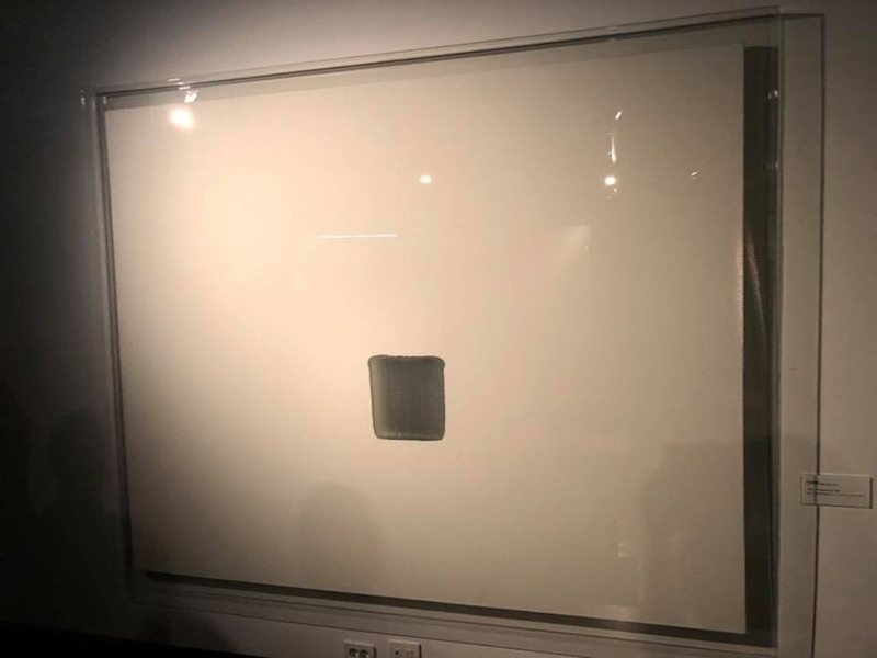 南韓藝術家李禹煥作品。
