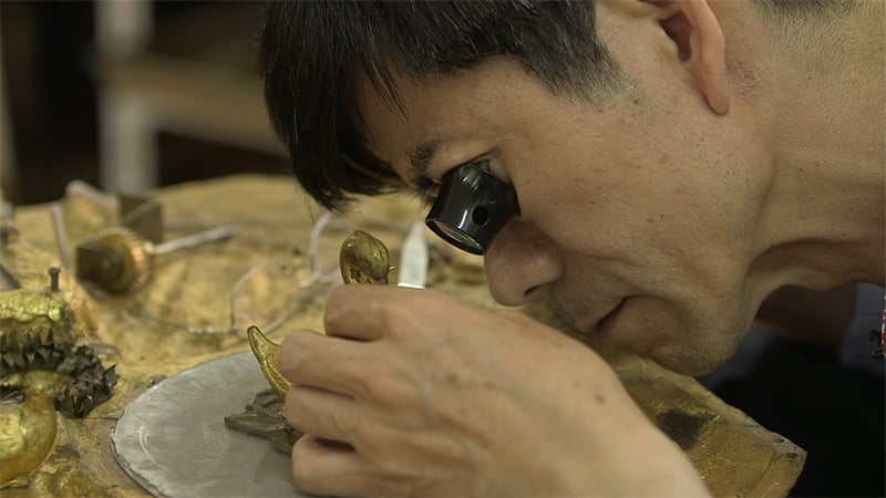 鐘錶修復師王津。圖片提供：前景娛樂