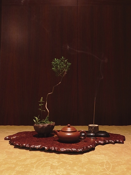 「隱於室」品香喝茶，舉辦香席二場。圖／隱於室。