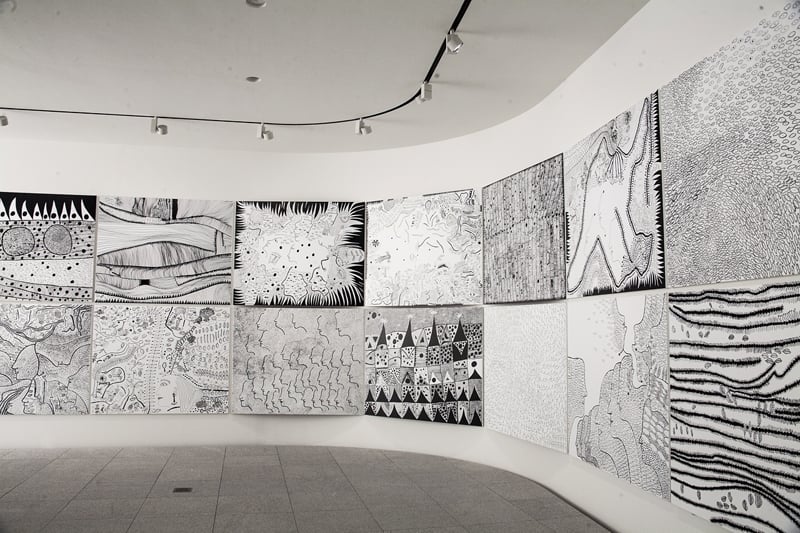 草間彌生美術館二樓「無限的愛」系列作品。圖│楊天帥