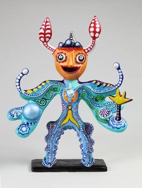 張立曄 魔法阿伯 石粉黏土、壓克力 38x48x23cm 2017 圖片提供：大雋藝術