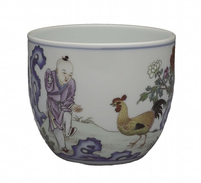 圖6 清乾隆窯〈粉彩雞缸杯〉,國立故宮博物院藏。圖∣國立故宮博物院
