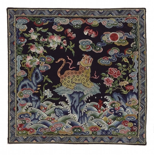 圖7 清晚期〈三品武官豹子補〉，匿名捐贈，1946年。紐約大都會藝術博物館藏。圖∣紐約大都會藝術博物館