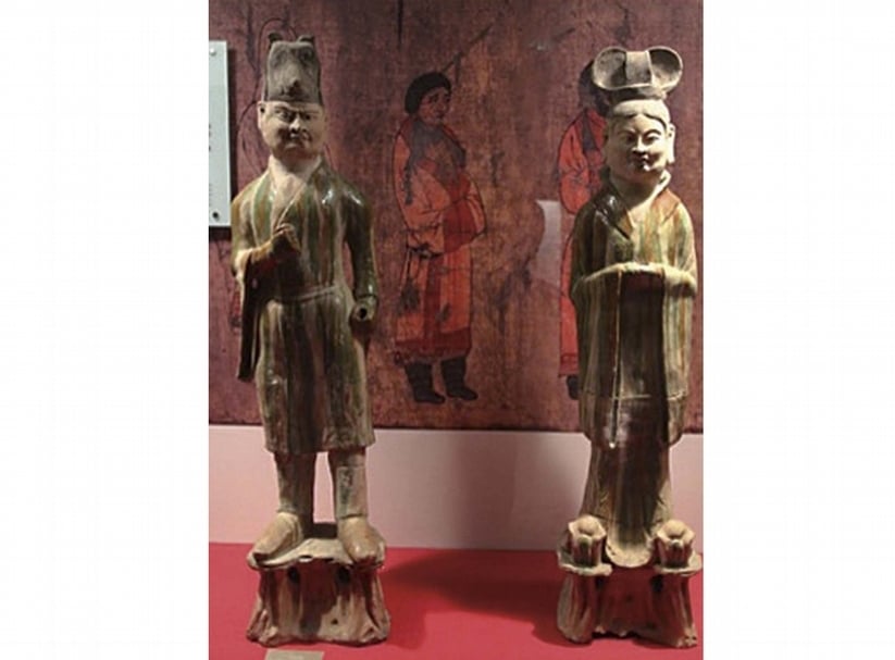 圖22 〈三彩俑〉，泰安縣葉家堡唐墓出土，甘肅省博物館藏。攝影╱小林仁。