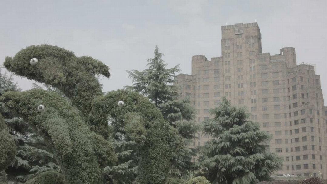 李明｜心渲染間（影像截圖） 多頻道錄像裝置 彩色、有聲 2017 圖片提供：藝術家與上海外灘美術館