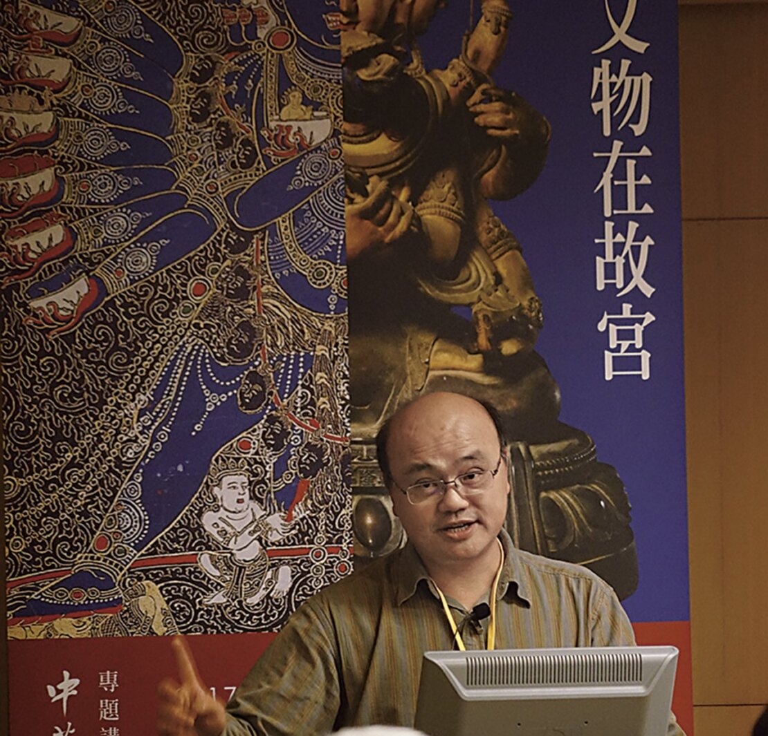 羅文華。