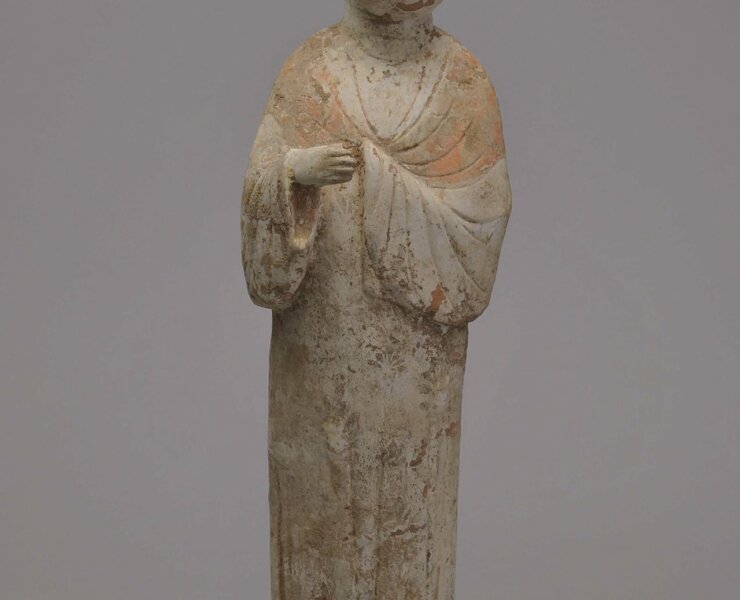 唐8世紀〈加彩侍女俑〉 高45.2公分，日本大阪市立東洋陶磁美術館藏（海野信義寄贈）