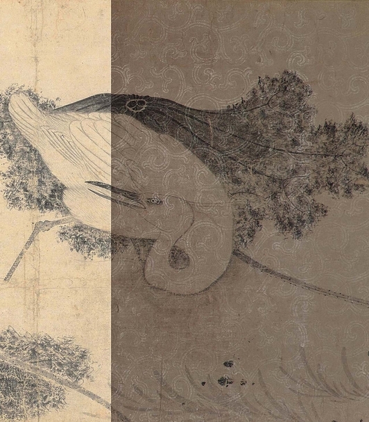 宋徽宗〈池塘秋晚圖卷〉局部，一般肉眼難以辨識紋樣（左），特殊攝影下則可見卷草紋樣（右）。圖／國立故宮博物院，經美術設計處理。