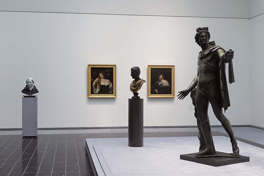 「現代世界」展廳。（攝影／Marc Domage © Louvre Abu Dhabi）
