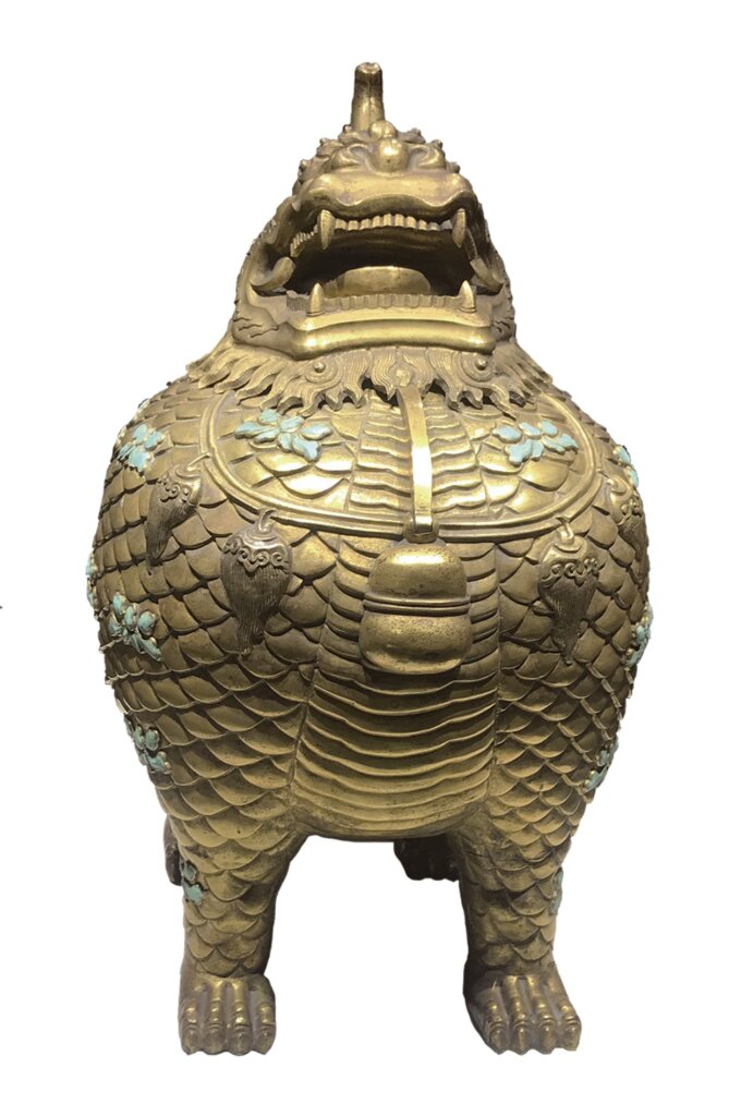 清〈銅鍍金甪端〉。