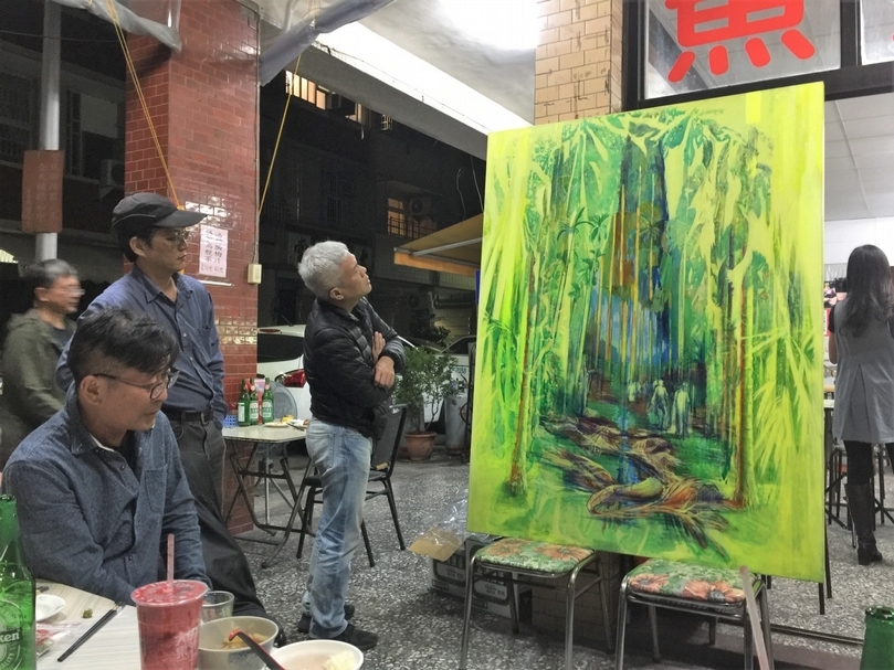 魚刺客路邊攤評圖現場。（魚刺客提供）