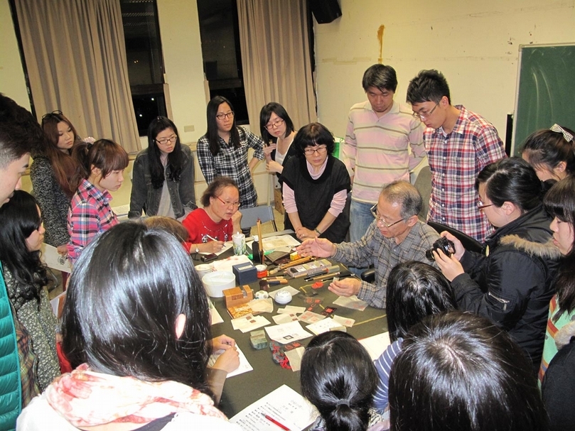 國立台灣藝術大學書畫藝術學系教學現場。（國立台灣藝術大學書畫藝術學系提供）