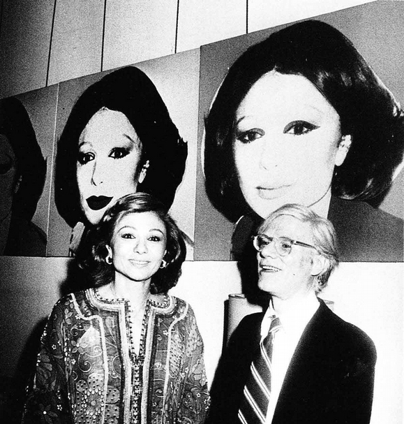 法拉赫皇后（Farah Dida）與沃荷（Andy Warhol）合照。（本刊資料室）