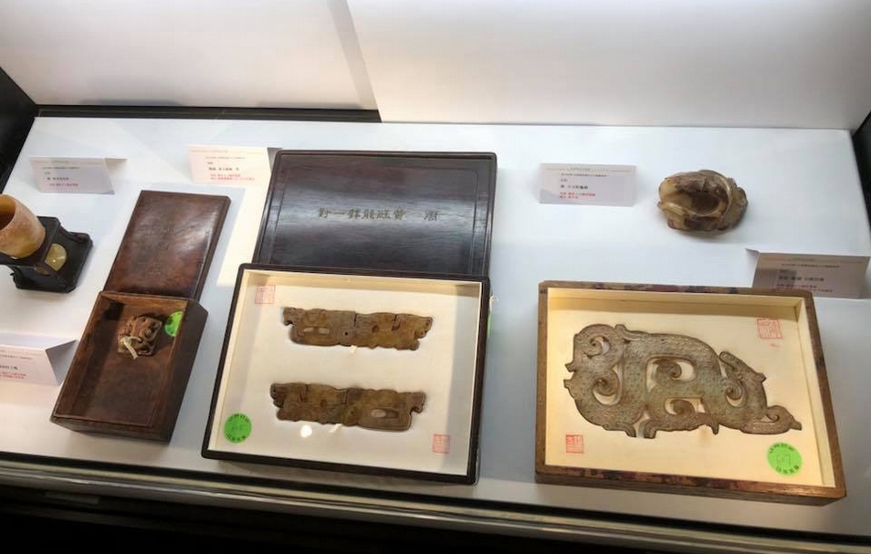 日本美協展呈於台北預展中的古玉拍品。（簡秀枝提供）