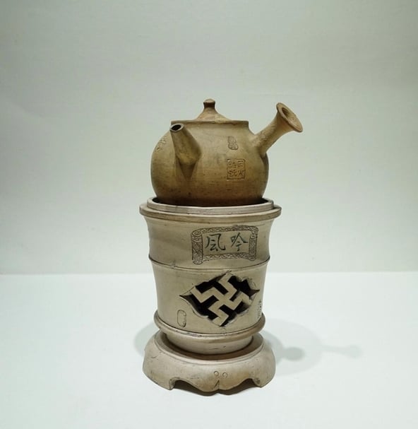 清〈白泥卍字風爐〉。（滌煩茶寮提供）