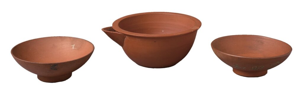 臺灣南投日治時期協德陶器工廠〈朱泥茶具組〉，臺灣私人收藏。
