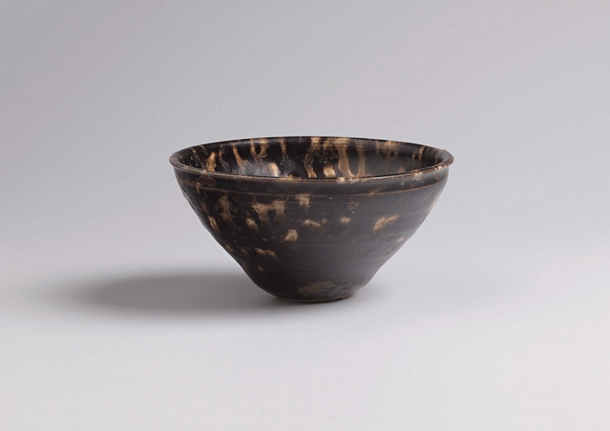 倫敦埃斯卡納齊．舉辦中國宋瓷、法國奇石雙特展