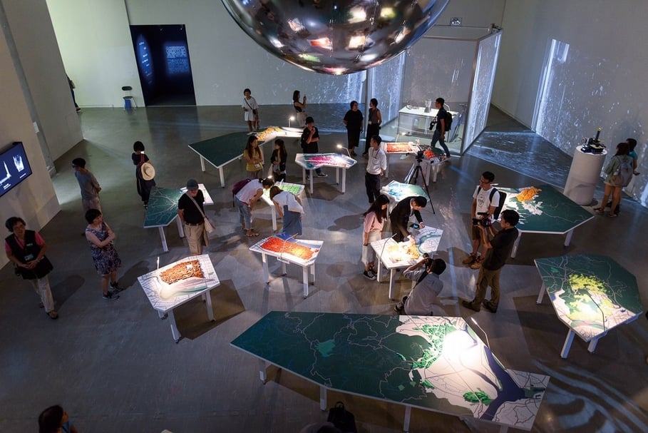 周東彥於「社交場」的作品《可交換城市計畫》。（台北市立美術館提供）