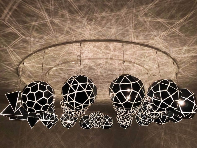奧拉維爾．埃利亞松（Olafur Eliasson）作品《聲音銀河》（Your Sound Galaxy）。（簡秀枝提供）