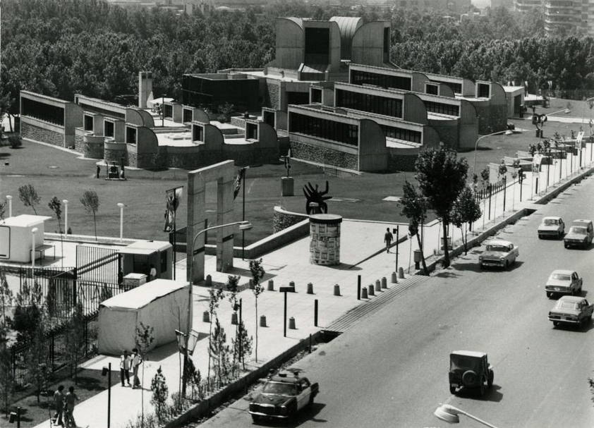 德黑蘭當代藝術館(Tehran Museum of Contemporary Art)。(來源:Mathematicair)