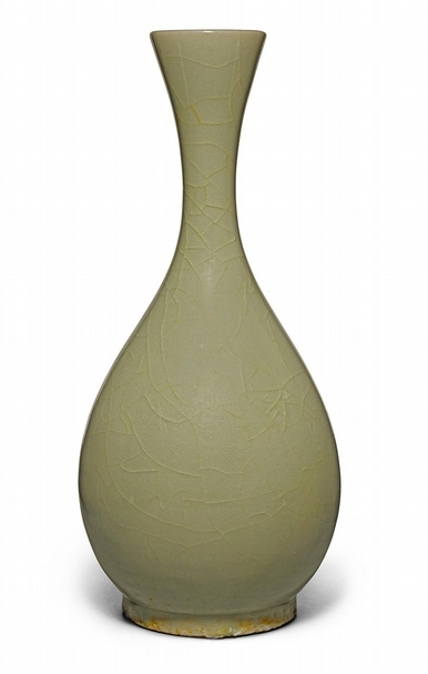 蘇富比（Sotheby''s）：編號70金《耀洲窯青釉膽瓶》，成交價78萬9,000英鎊。（蘇富比提供）