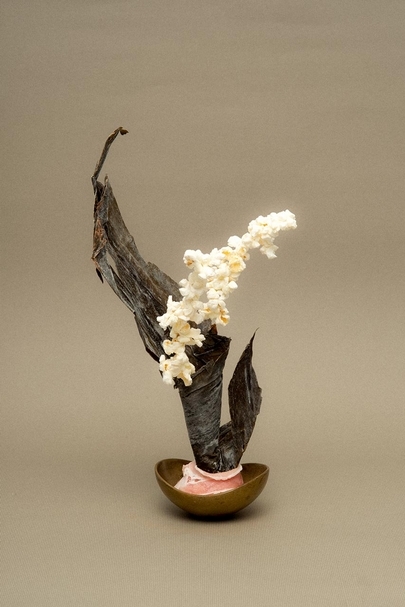羅智信,《晚宴》,綜合媒材,尺寸依空間而定,2013。(谷公館提供)