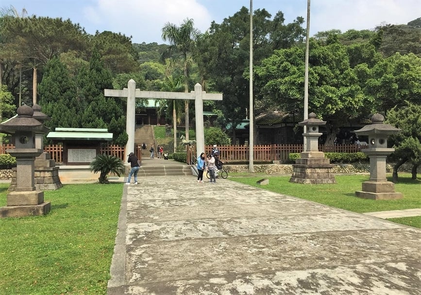 位於桃園虎頭山的桃園忠烈祠，現為當地的知名古蹟，亦是過去大日本帝國殖民地中，現今保存最完整的神社建築。（攝影／陳飛豪）