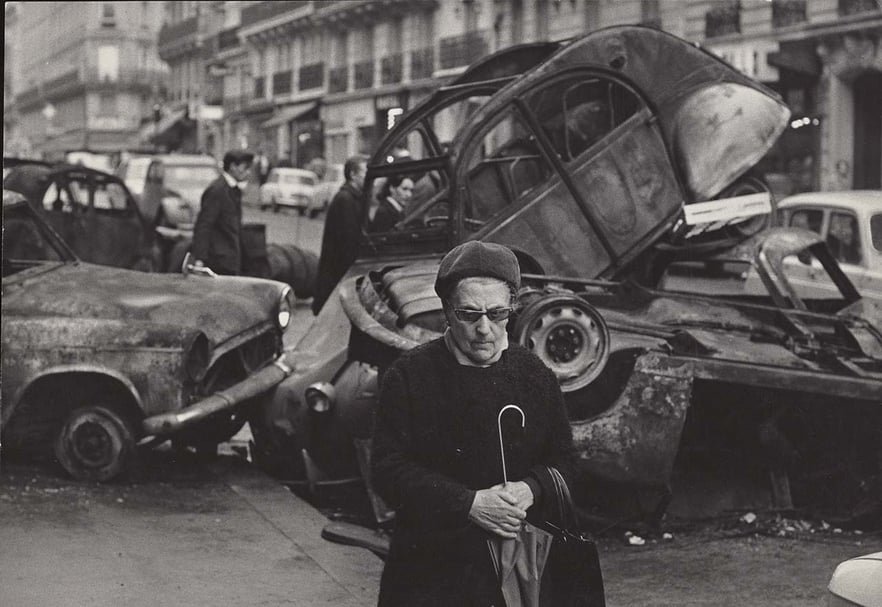 克里斯．馬克紀錄1968年「五月風暴」的攝影作品。（© Succession Chris Marker/Fonds Chris Marker-Collection Cinémathèque française）