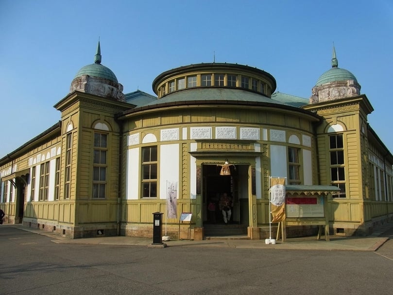 日本博物館明治村(Museum Meiji-Mura)中的宇治山田郵便局。(©Bariston)
