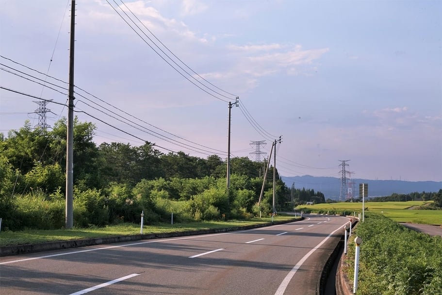 「越後妻有」幅原約為760 平方公里,包含日本新潟縣南部的十日町市和津南町在內,並自2000年起舉辦三年一度的「越後妻有大地藝術祭」(Echigo-Tsumari Art Field)。(攝影/楊天帥)
