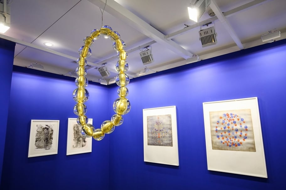 JINGART藝博會現場，貝浩登畫廊（Perrotin）展位一景。（JINGART提供）