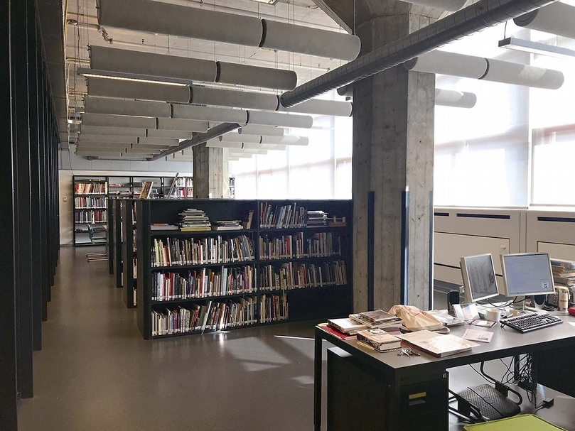 荷蘭攝影美術館（Nederlands Fotomuseum）圖書室一隅。（曹良賓提供）